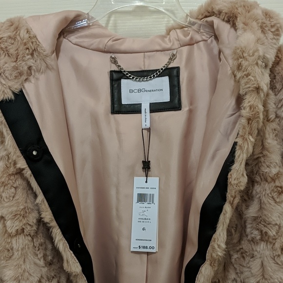 🏩NWT BCBG GENERATION FAUX FUR BLUSH JACKET🏩 - Picture 5 of 8